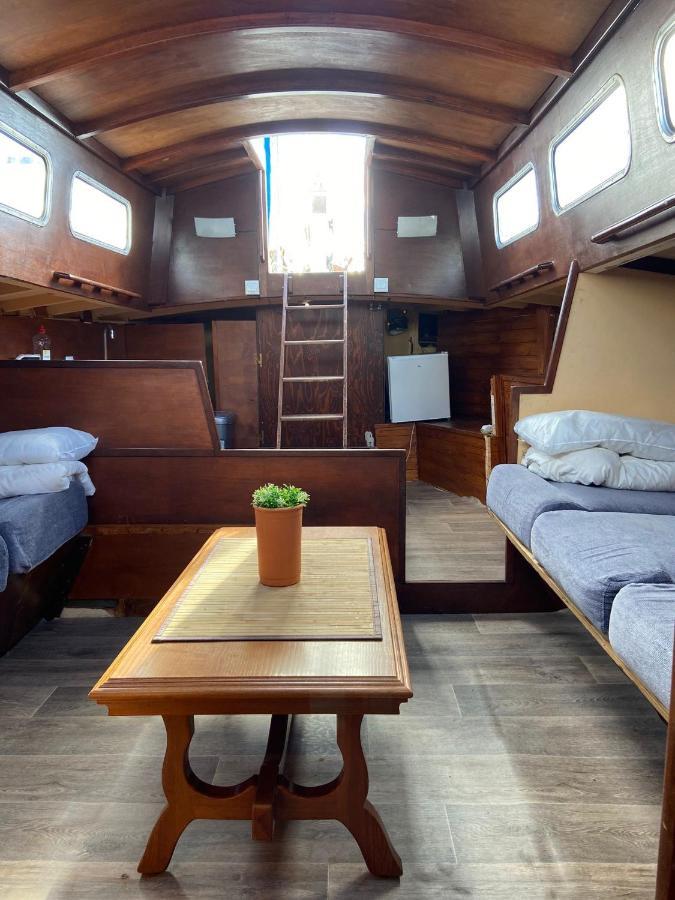 Fantastic Sailing Boat To Sleep In Barcelona Hotel Ngoại thất bức ảnh